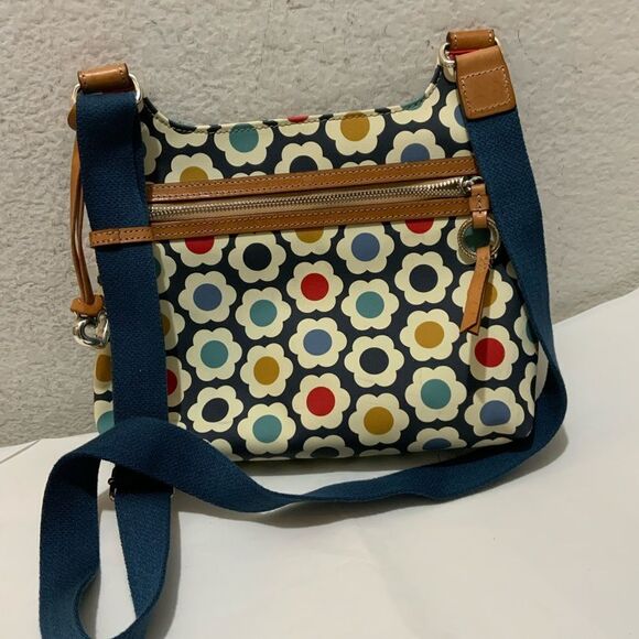 Brighton Newberry Crossbody Bag Flowers Discontinued Adjustable Strap Blue ivory - Picture 3 of 15